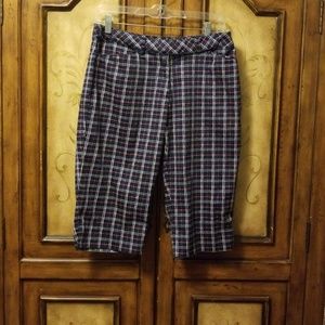 Lady Hagen golf shorts